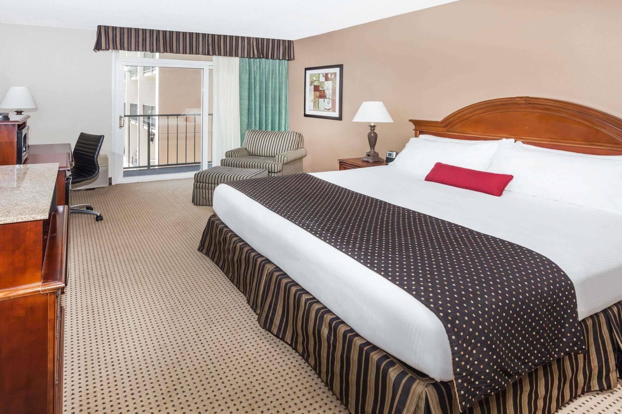فندق Wyndham Garden وارسو المظهر الخارجي الصورة